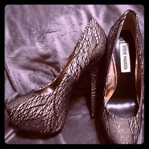 Steve Madden pumps